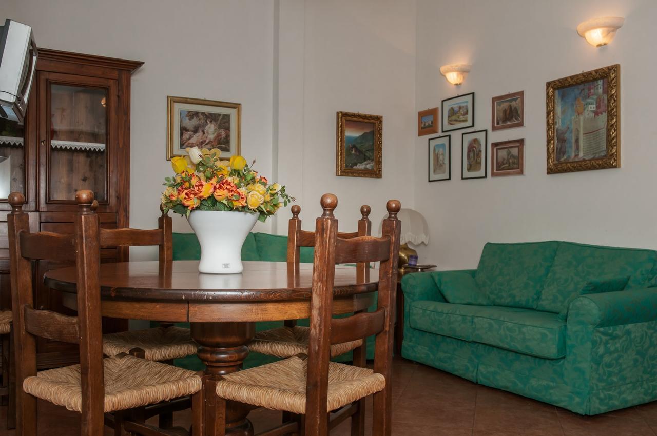 Agriturismo Il Casale Di Monica Rivotorto Exterior photo