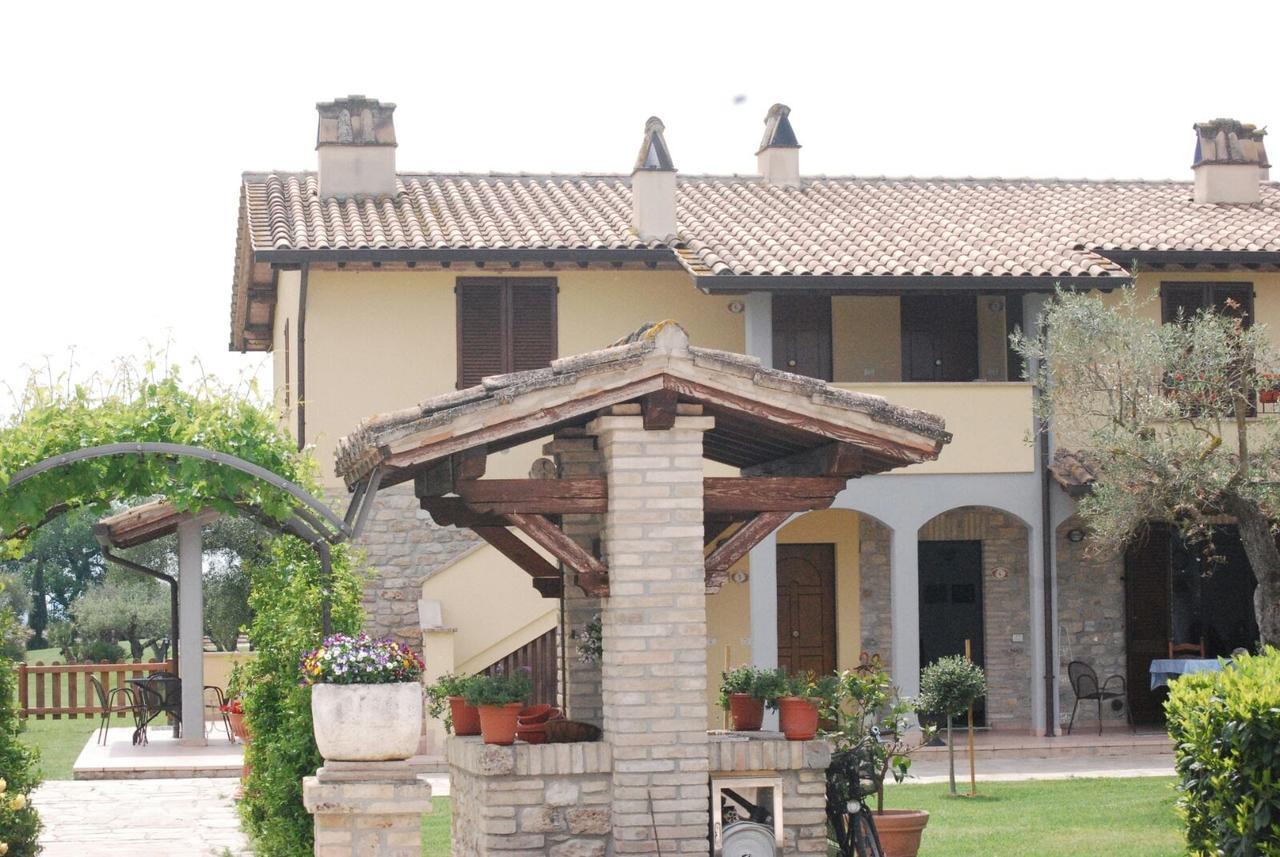 Agriturismo Il Casale Di Monica Rivotorto Exterior photo